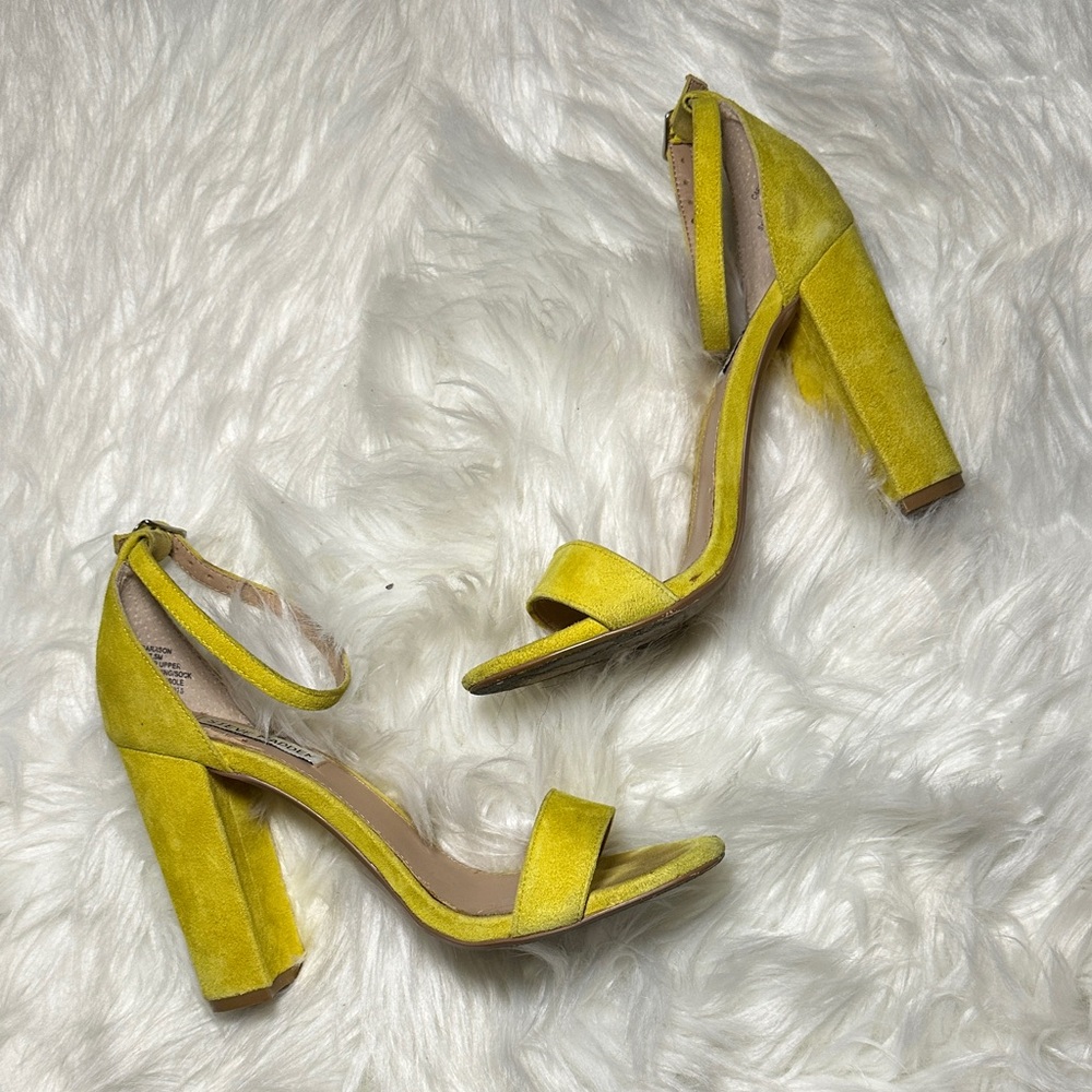 💛Steve Madden Yellow Carrson Heels💛
